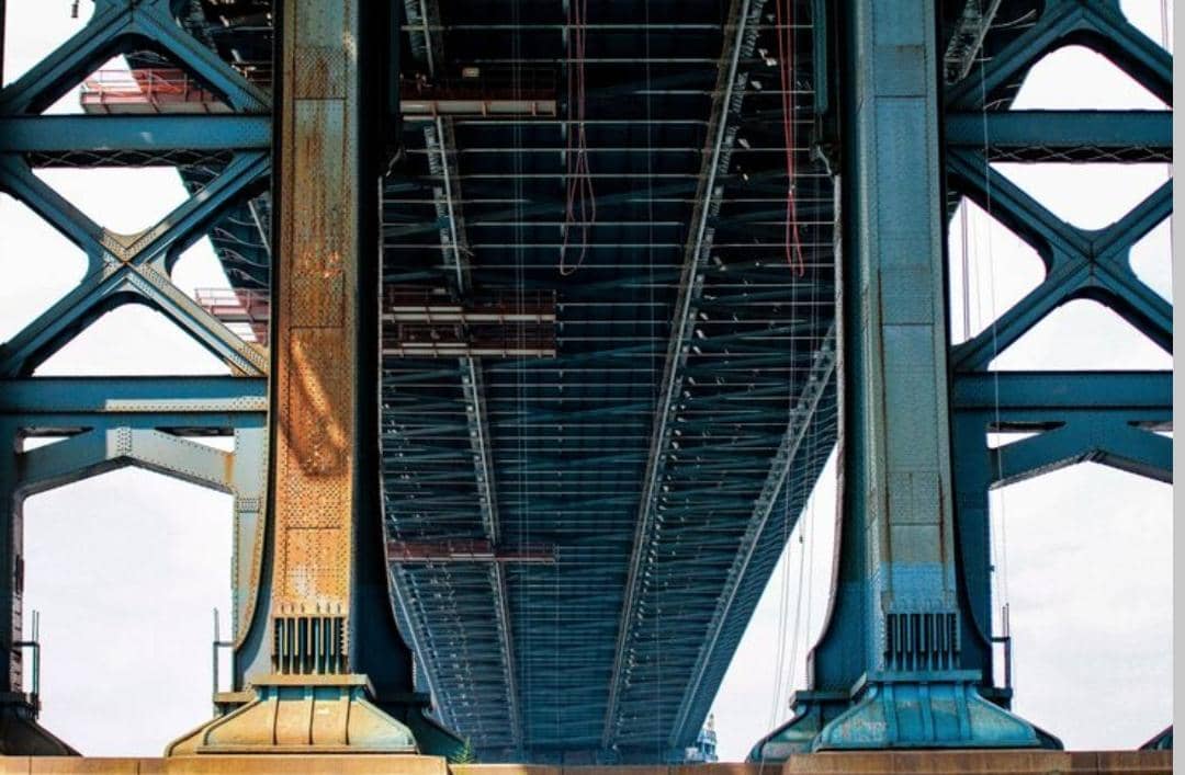 طراحی نظارت و اجرای سازه ها فولادی و بتنی